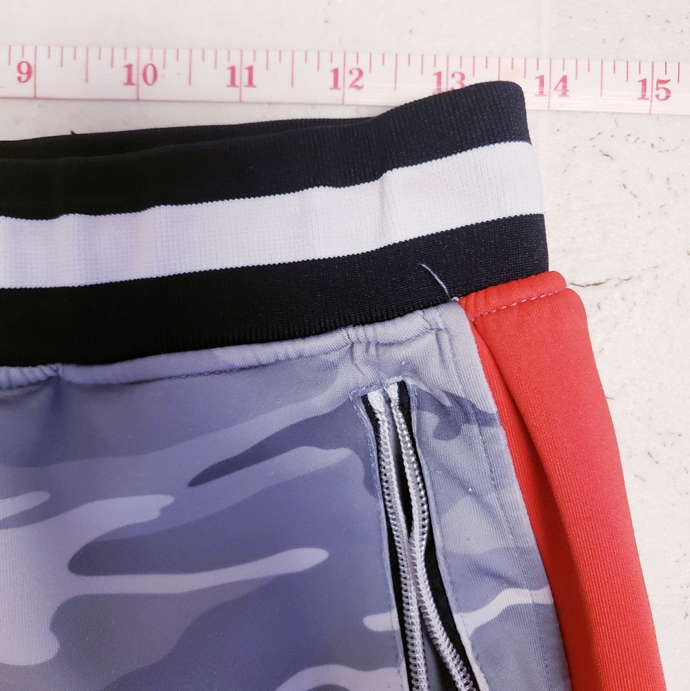 L Hudson camo track joggers from Saks - Picture 7 of 12